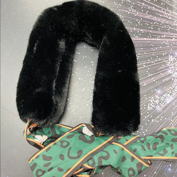 Vintage Style Faux Fur Scarf - Picture 2 of 10